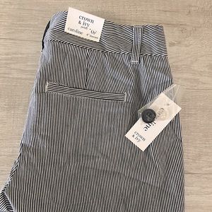 Women’s size 0 petite NWT crown and ivy shorts